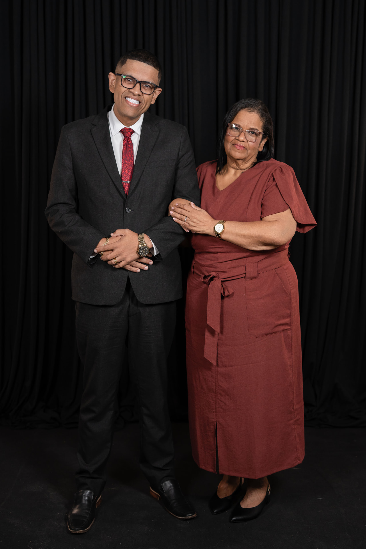 Pr. Rafael Neves e sua mãe Mirian Neves